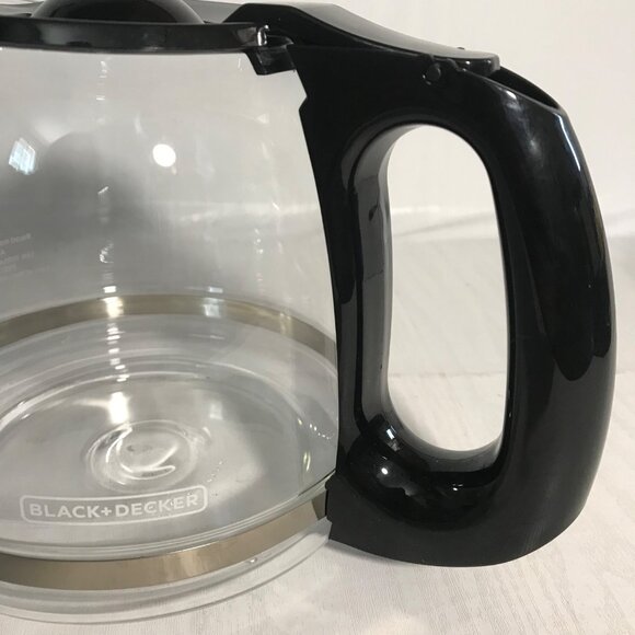 Black & Decker Replacement Glass Coffee Carafe 12-Cup with Black Handle - Picture 3 of 7